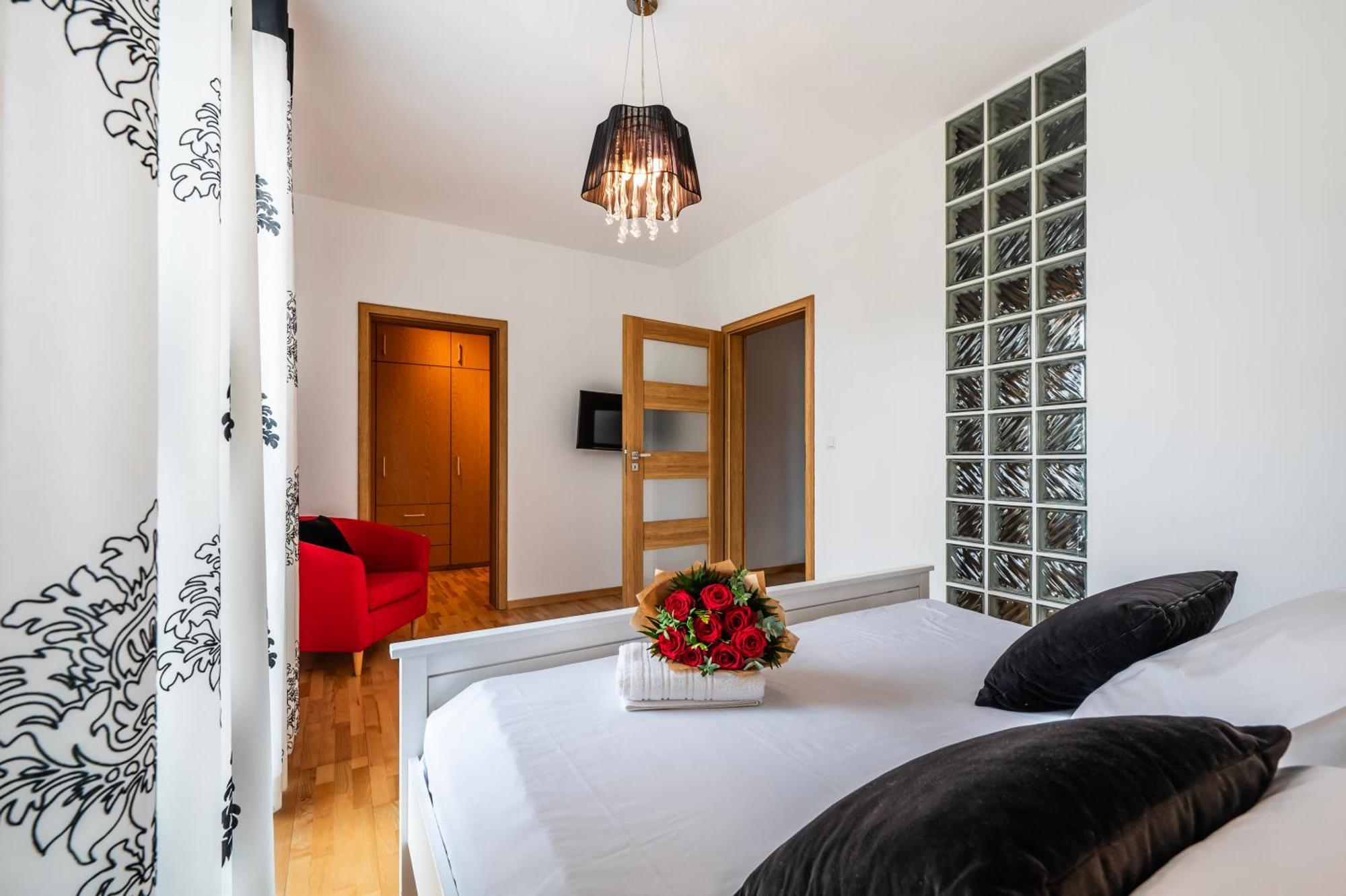 Апартаменты Rimini Moxy Te&Am Cracow Краков Экстерьер фото